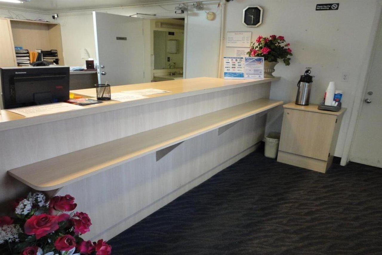 Americas Best Value Inn Батл Крик Интерьер фото